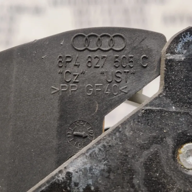 Замок багажника Audi A6 C6 (04-11) 2.0 TDI OEM 8p4827505c