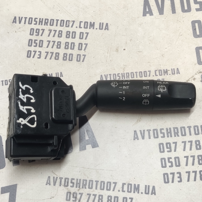 Перемикач підрульовий Mazda 3 BK (03-09) правий OEM 17d682