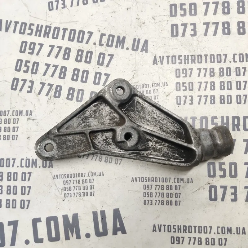 Кронштейн двигуна Audi A6 C6 (04-11) 2.0 TDI OEM 4f0190343k