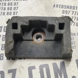 Піддомкратник Audi Q7 4L (05-15) 3.6B зад.ниж. OEM 1L0804123