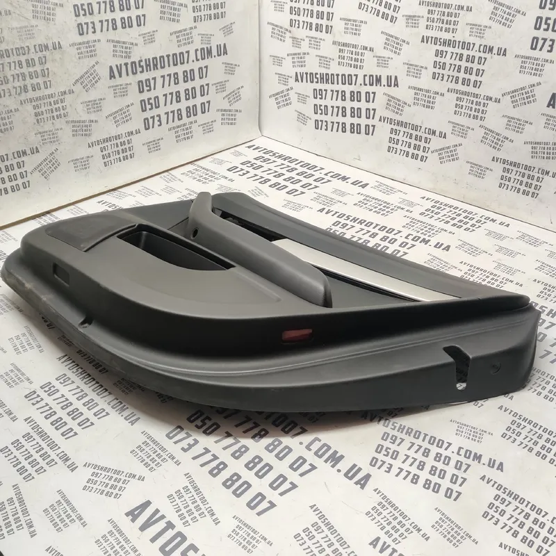 Карта дверна Audi A6 C6 04-11 2.0 TDI зад. пр. OEM 4f0867306