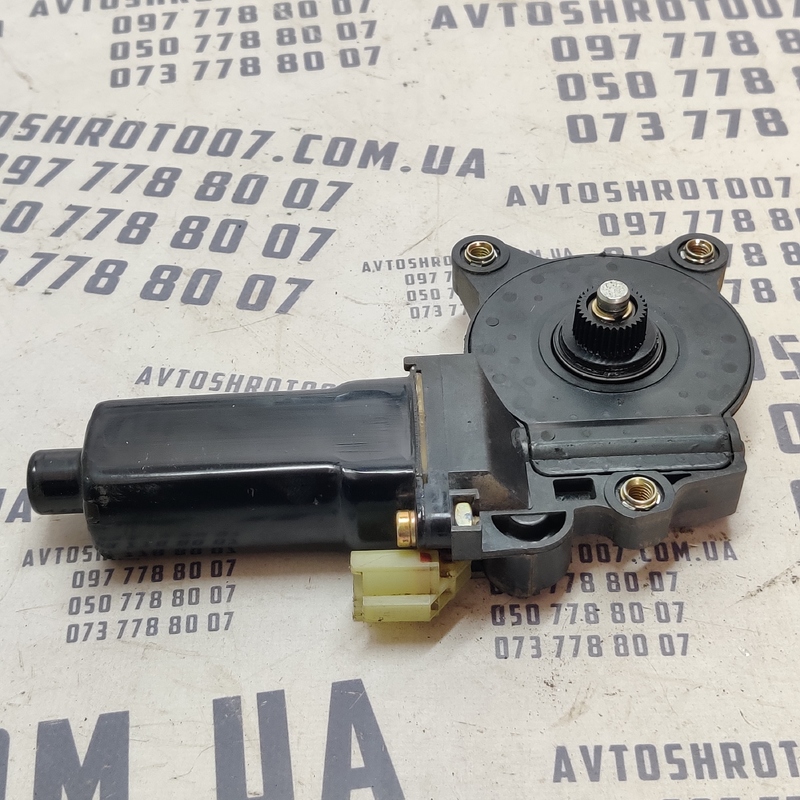 Мотор склопідіймача Hyundai Sonata IV (98-05) 2.0 зад. права
