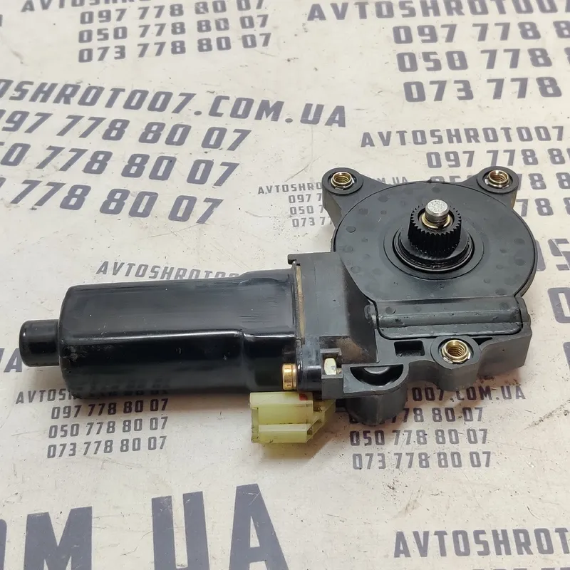 Мотор склопідіймача Hyundai Sonata IV (98-05) 2.0 зад. права
