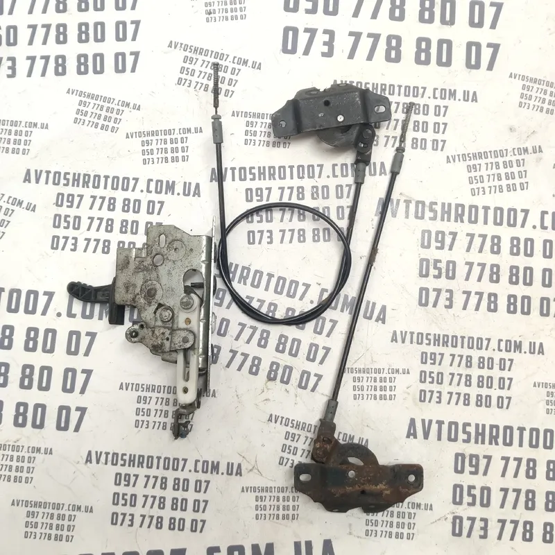 Замок дверей Peugeot Partner 1 (96-08) 1.4 Бензин прав. зад.