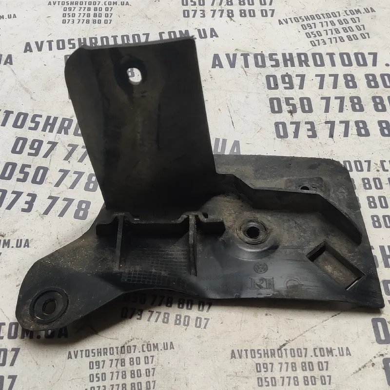 Бризговик задній лівий VW Passat B8 USA 15-22 OEM 561854855a
