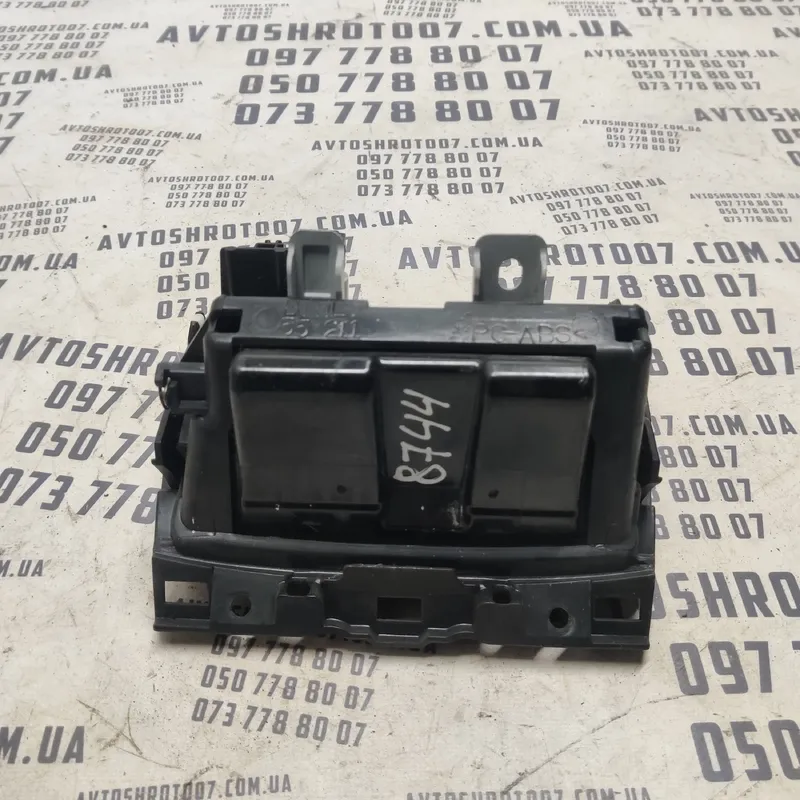 Накладка салону Mazda 3 BK (03-09) bp4l55211