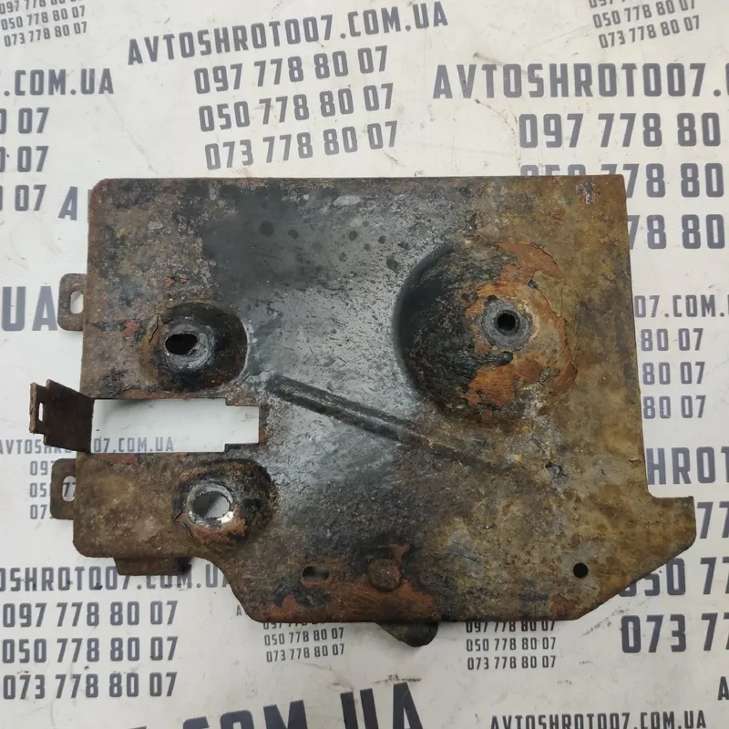 Кріплення акумулятора Peugeot Partner 1 (96-08) 1.4 Бензин