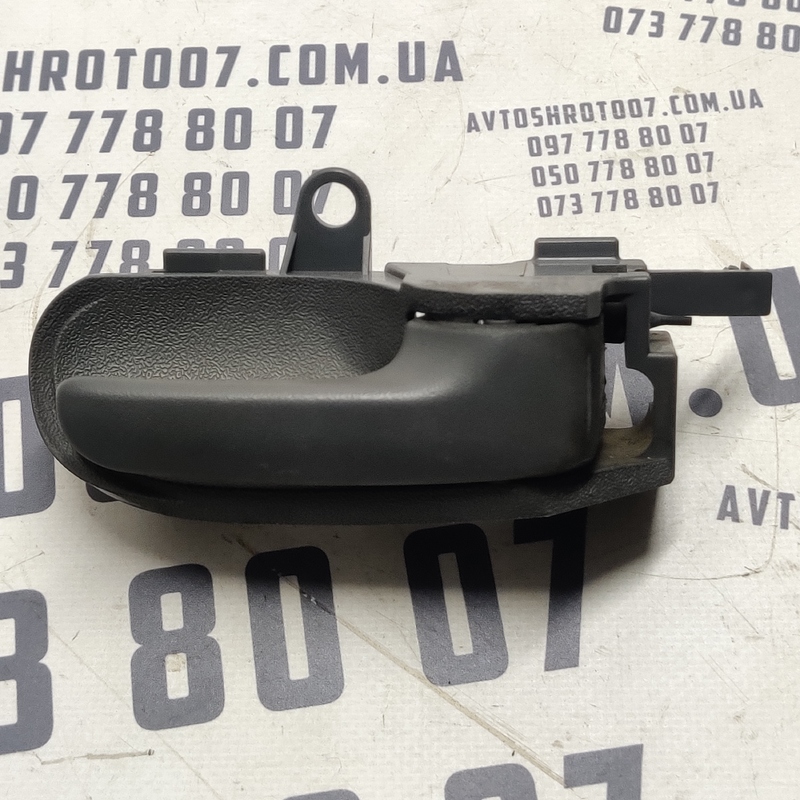 Ручка внутрішня Citroen C1 (05-14) 1.0 перед. права OEM 7930