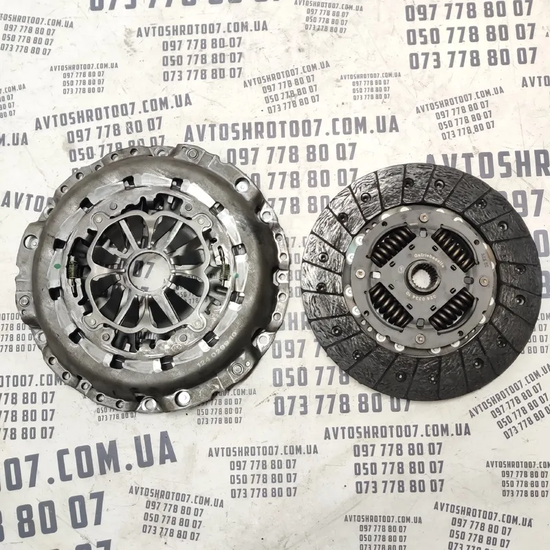 Комплект зчеплення Audi A6 C6 (04-11) 2.0TDI OEM 038198141GX