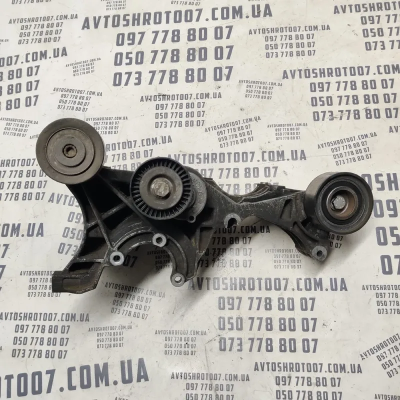 Кронштейн генератора Audi A6 C6 04-11 2.0 TDI OEM 03g903143d