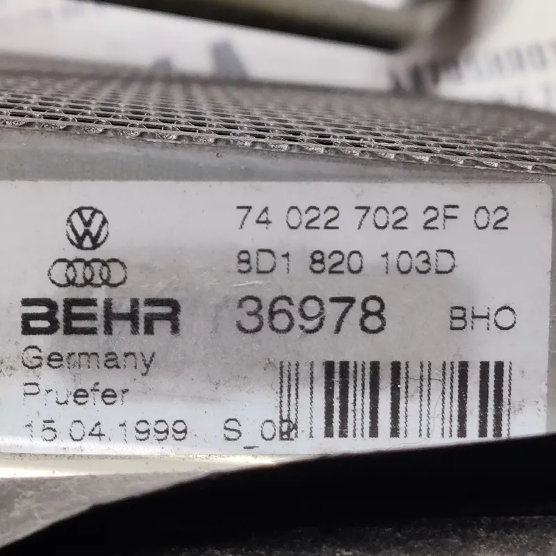 Випарник кондиціонера VW Passat B5 (96-05) OEM 8D1820103D