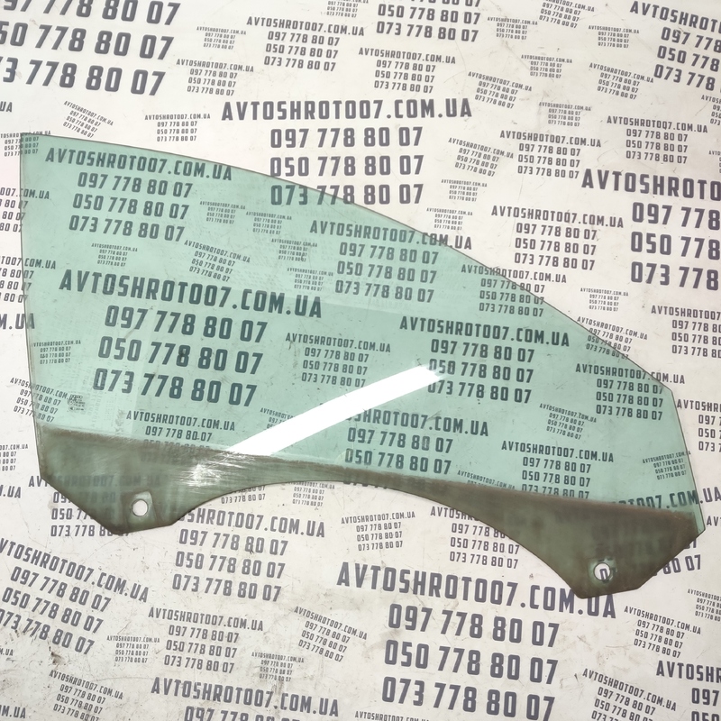 Скло Audi A6 C6 (04-11) 2.0 TDI переднє праве OEM 43R00083
