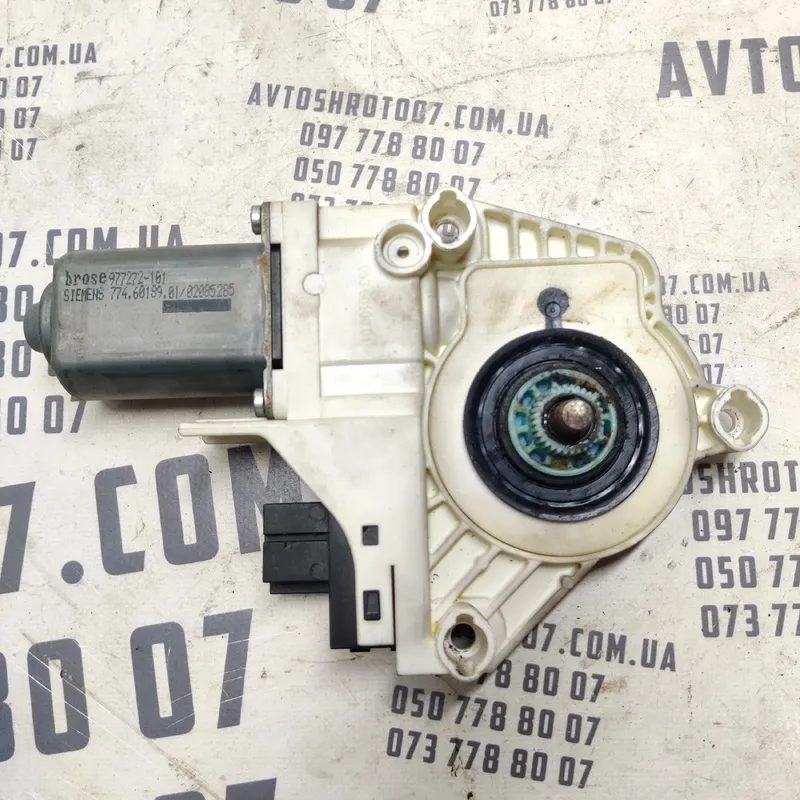 Мотор склопід. Audi A6 C6 04-11 2.0TDI Пр Пер OEM 4F0959802D