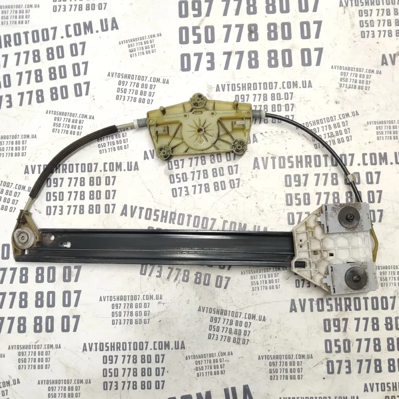 Склопідіймач Audi A6 C6 04-11 2.0 TDI зад лів OEM 4F0839461B