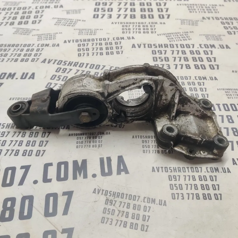 Подушка двигуна Peugeot Partner 1 (96-08) 1.4 OEM 9637123180