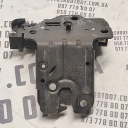 Замок багажника Audi A6 C6 (04-11) 2.0 TDI OEM 8p4827505c