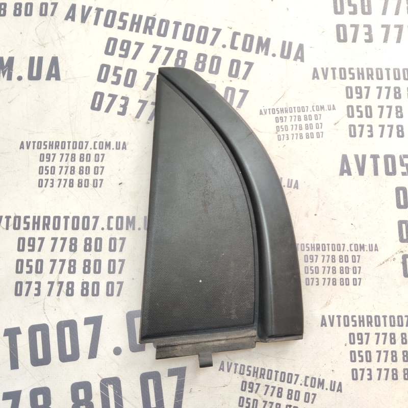 Накладка Hyundai Sonata IV (98-05) 2.0 задня ліва 838303d020