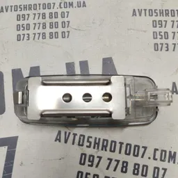 Плафон Audi A6 C6 (04-11) 2.0 TDI передній OEM 4D0947105A фото 2