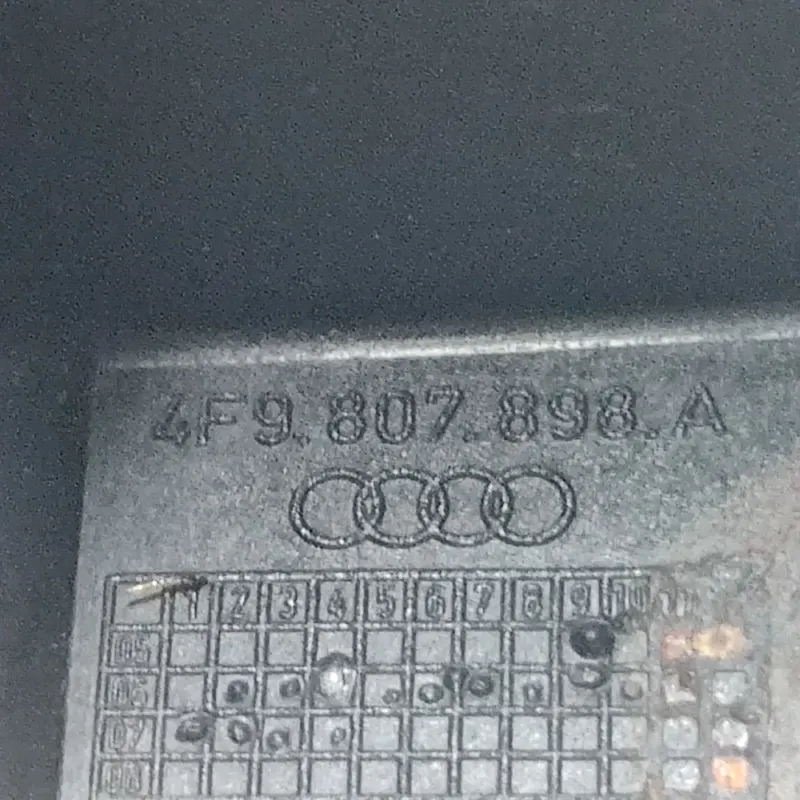 Кронштейн бампера Audi A6 C6 04-11 2.0TDI пр.зад. 4f9807898a