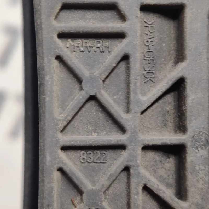 Ручка зовн. Citroen C1 (05-14) 1.0 бенз задня права OEM 8322