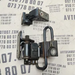 Дверна завіса Audi A6 C6 04-11 2.0 TDI задня пр. 8E0831412E