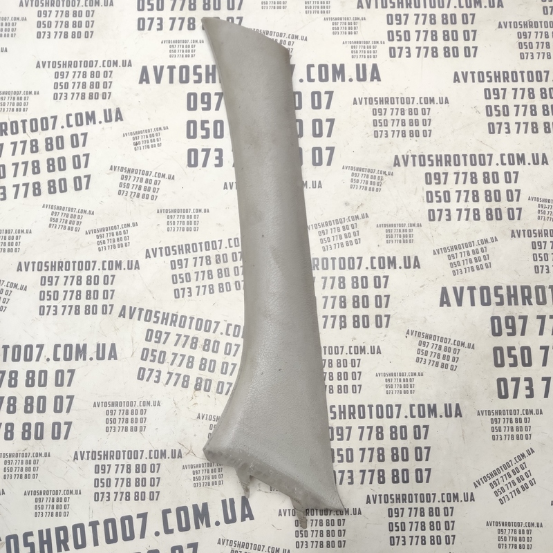 Накладка Peugeot Partner 1 96-08 1.4 Ліва OEM 9619176277