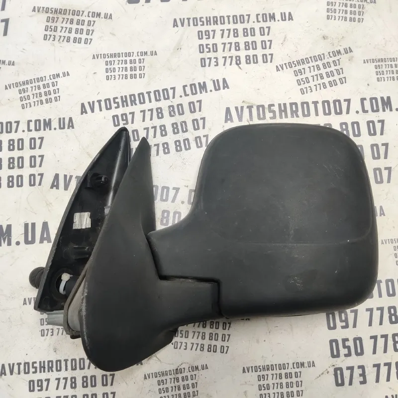 Корпус дзеркала Peugeot Partner (96-08) 1.4 Ліва OEM 0158366