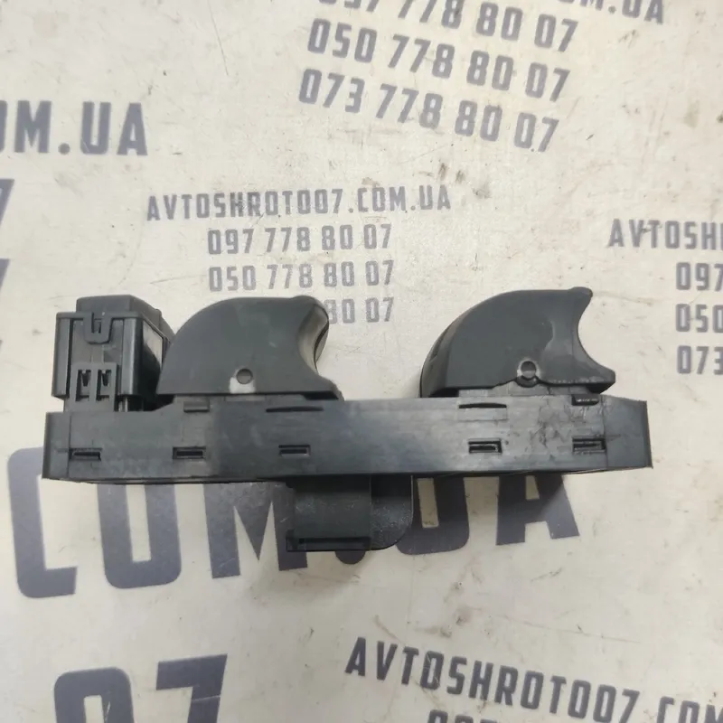 Блок склопідйомників Audi A6 C6 04-11 2.0 TDI OEM 4f0959851d