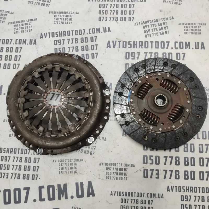 Комплект зчеплення Peugeot Partner 1 96-08 1.4 OEM 320034510