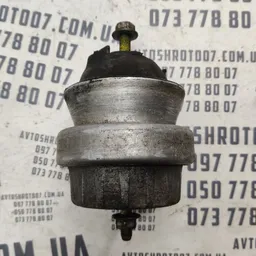 Подушка двиг. Audi A6 C6 04-11 2.0 TDI права OEM 4F0199382AD