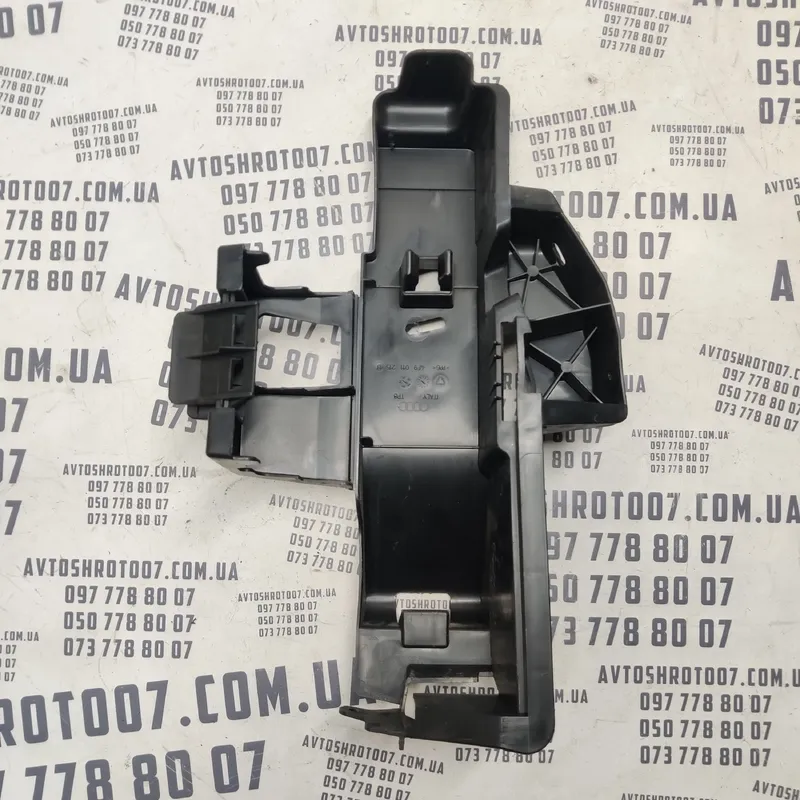 Кронштейн Audi A6 C6 (04-11) 2.0 TDI OEM 4f9011215b