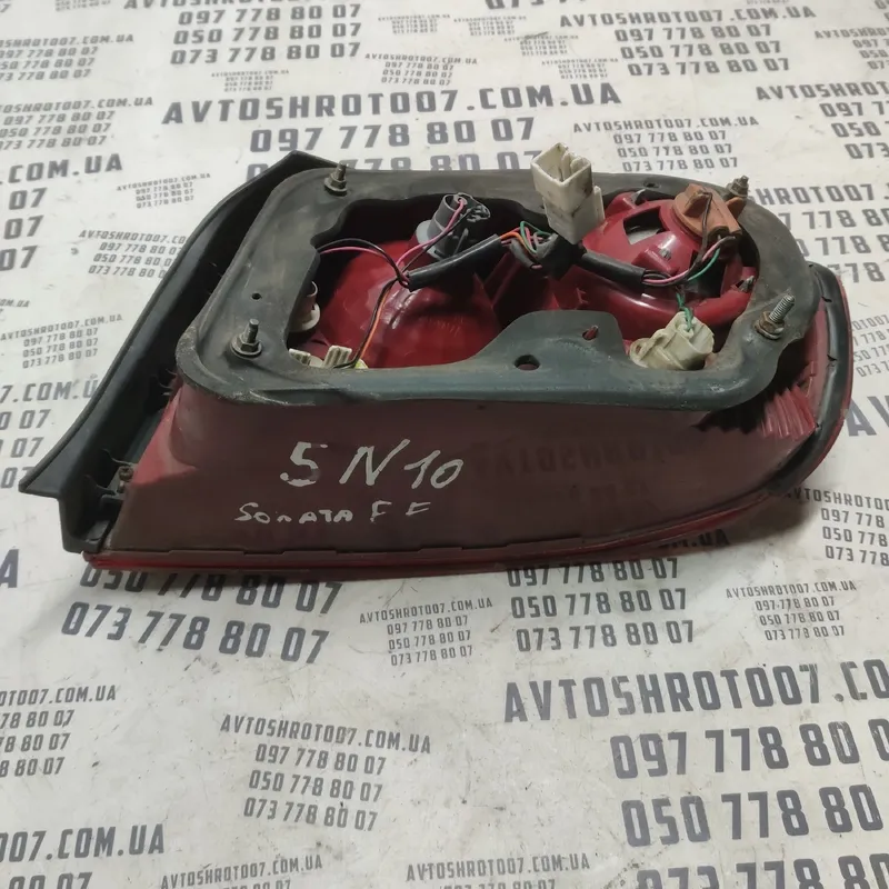 Ліхтар задній Hyundai Sonata IV 98-05 2.0 лівий OEM 924013d0
