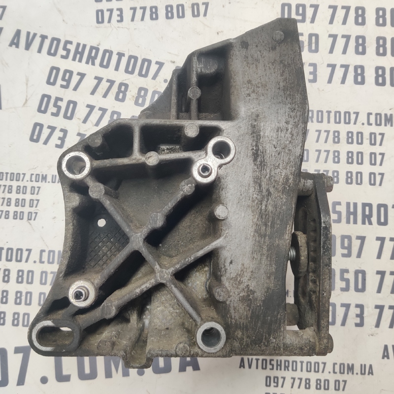 Кронштейн генератора Peugeot Partner 1 (96-08) 1.4 Бензин фото 2