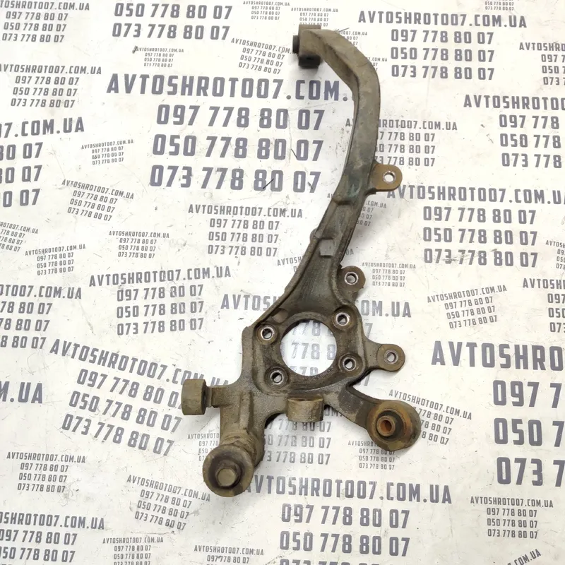 Цапфа Hyundai Sonata IV (98-05) 2.0 G4JP Бензин задня ліва