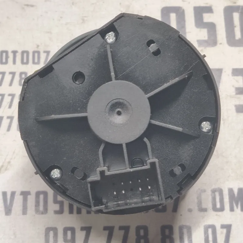 Перемикач світла Audi A6 C6 (04-11) 2.0 TDI OEM 4f2941531d