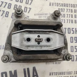 Подушка МКПП Audi A6 C6 (04-11) 2.0 TDI фото 2