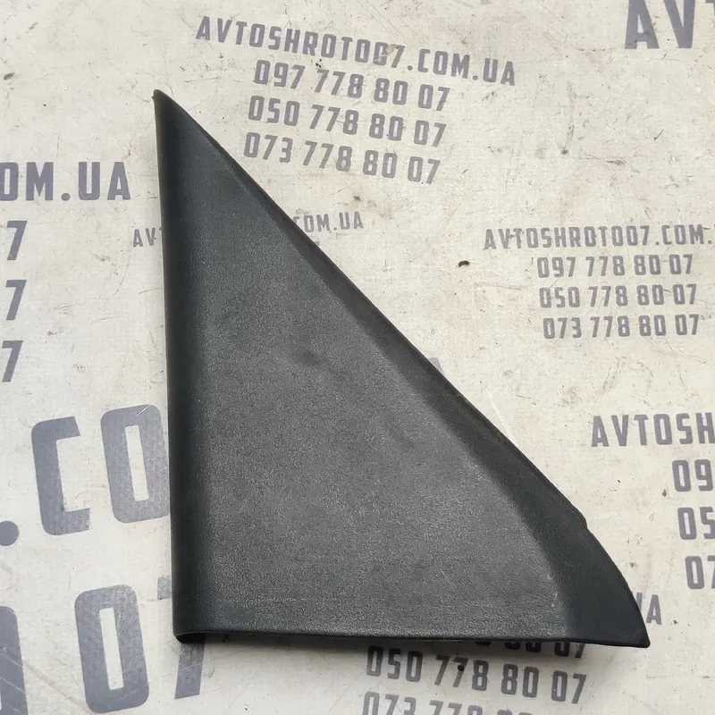 Накладка Hyundai Sonata IV 98-05 2.0Б Пд Лів OEM 8766138100