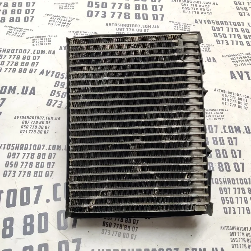 Випарник кондиціонера VW Passat B5 (96-05) OEM 8D1820103D