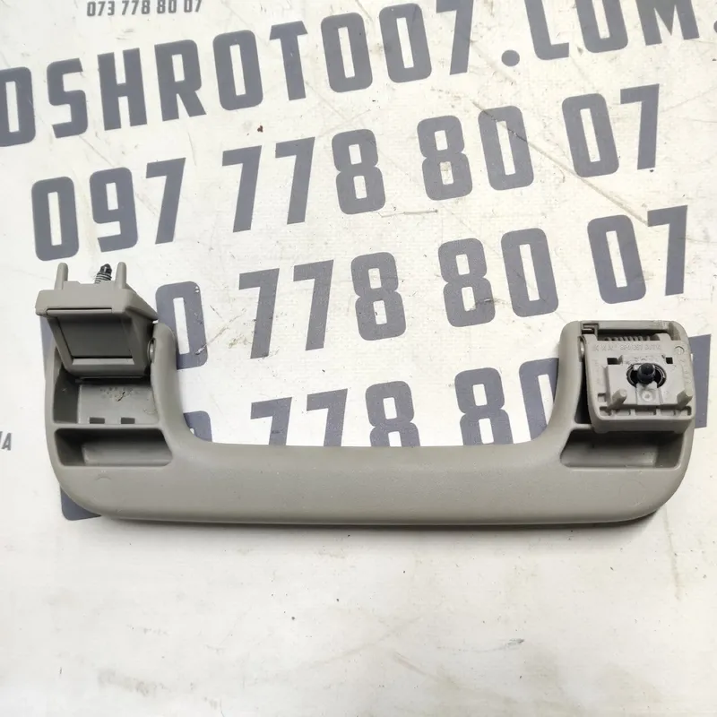 Ручка внутр. Audi Q7 4L 05-15 3.6 пер. ліва OEM 8P0857607K