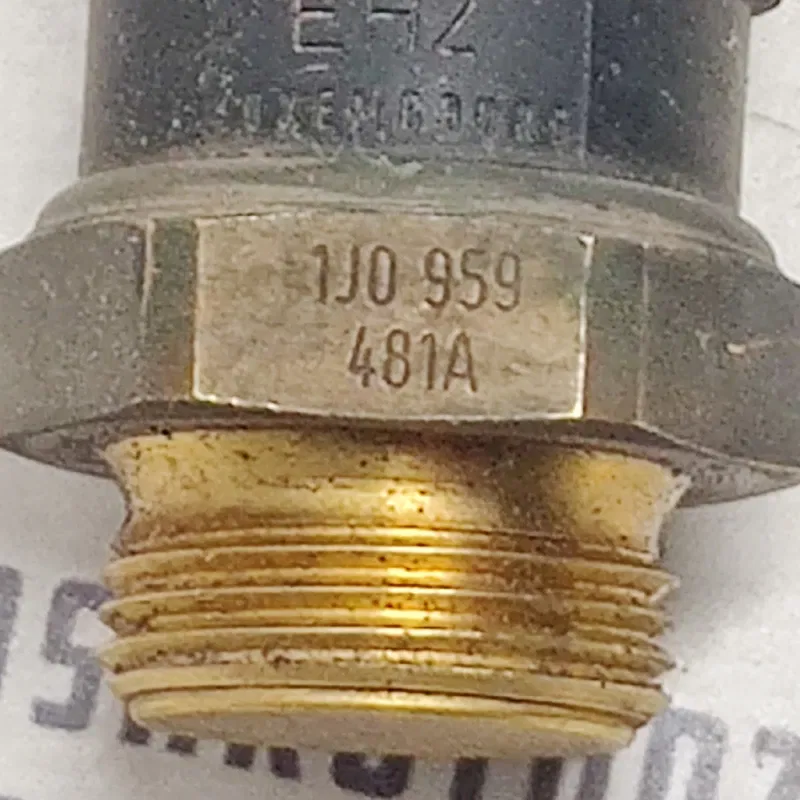Датчик температури VW Bora (98-05) 1.9 TDI OEM 1j0959481a