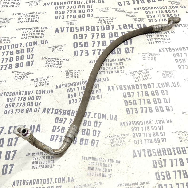 Трубка кондиціонера VW Bora (98-05) 1.9 TDI OEM 1J0820721AC