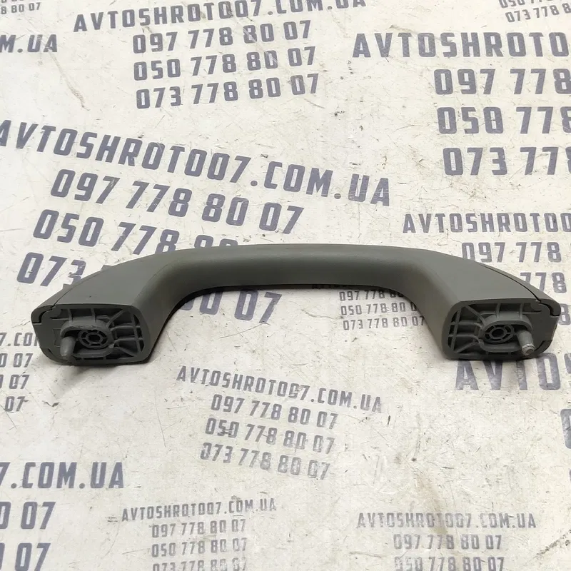 Ручка внутрішня Dacia Logan 04-12 1.6 бенз верхня 8200212804