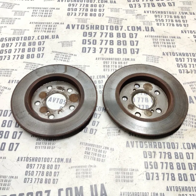 Гальмівний диск Toyota Corolla (06-13) 1.6 Бензин задній