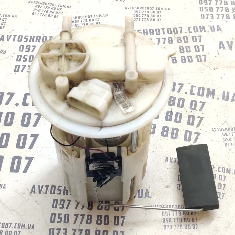 Паливний насос ВАЗ Kalina (04-13) 1.4 OEM 21101113900900