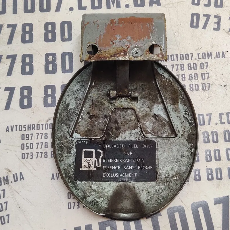 Лючок бака ВАЗ Kalina 11194 (04-13) 1.4 16V Бензин