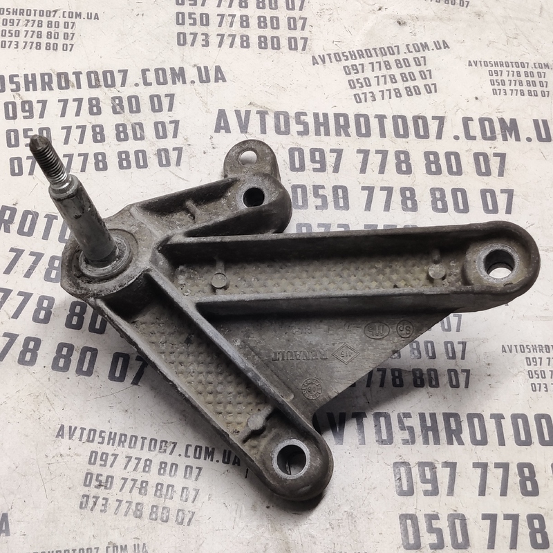 Кронштейн КПП Dacia Logan (04-12) 1.6 Benz OEM 8200457080