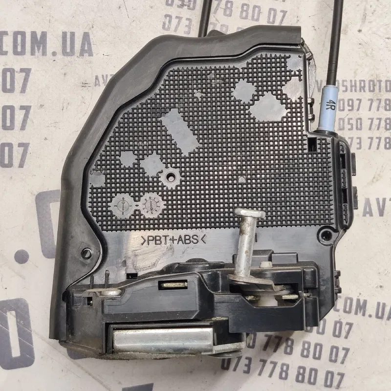 Замок дверей Toyota Corolla 06-13 1.6Б задня права 8060610