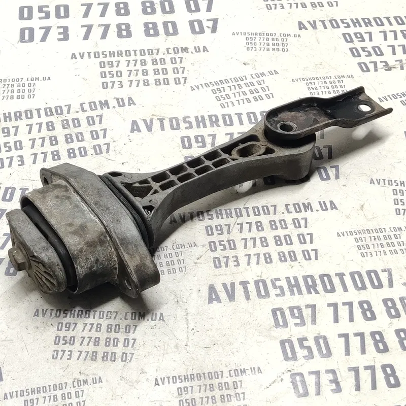 Подушка двигуна Volkswagen Bora (98-05) 1.9 TDI дизель ASZ