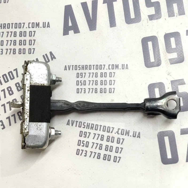 Обмежувач дверей Toyota Corolla 06-13 1.6 бензин задня права