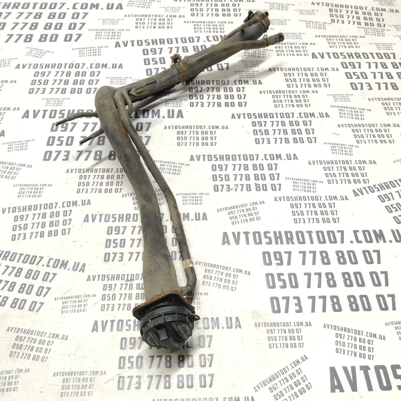 Горловина бака Hyundai Sonata IV (98-05) 2.0 OEM 3103638200